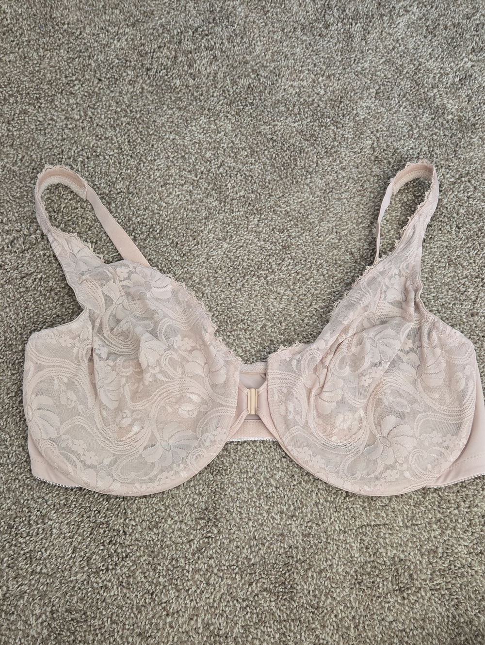 Glamorise WonderWire lace bra Size 46D